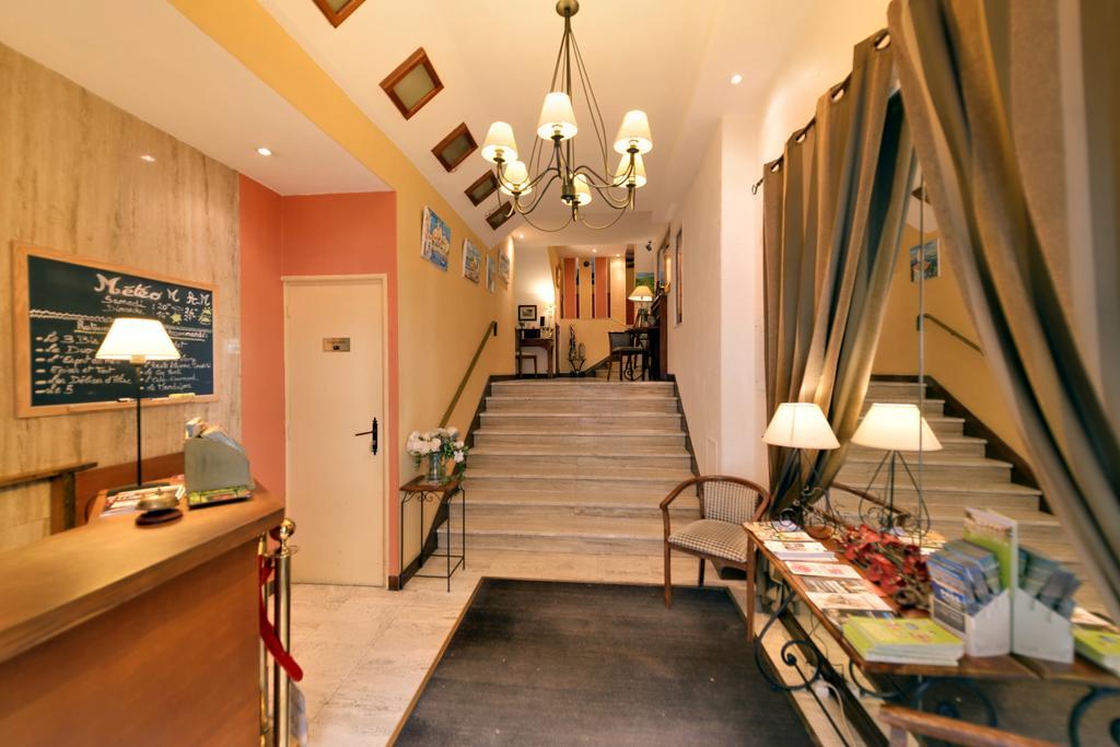 Logis Hotel Orly Alès Εξωτερικό φωτογραφία