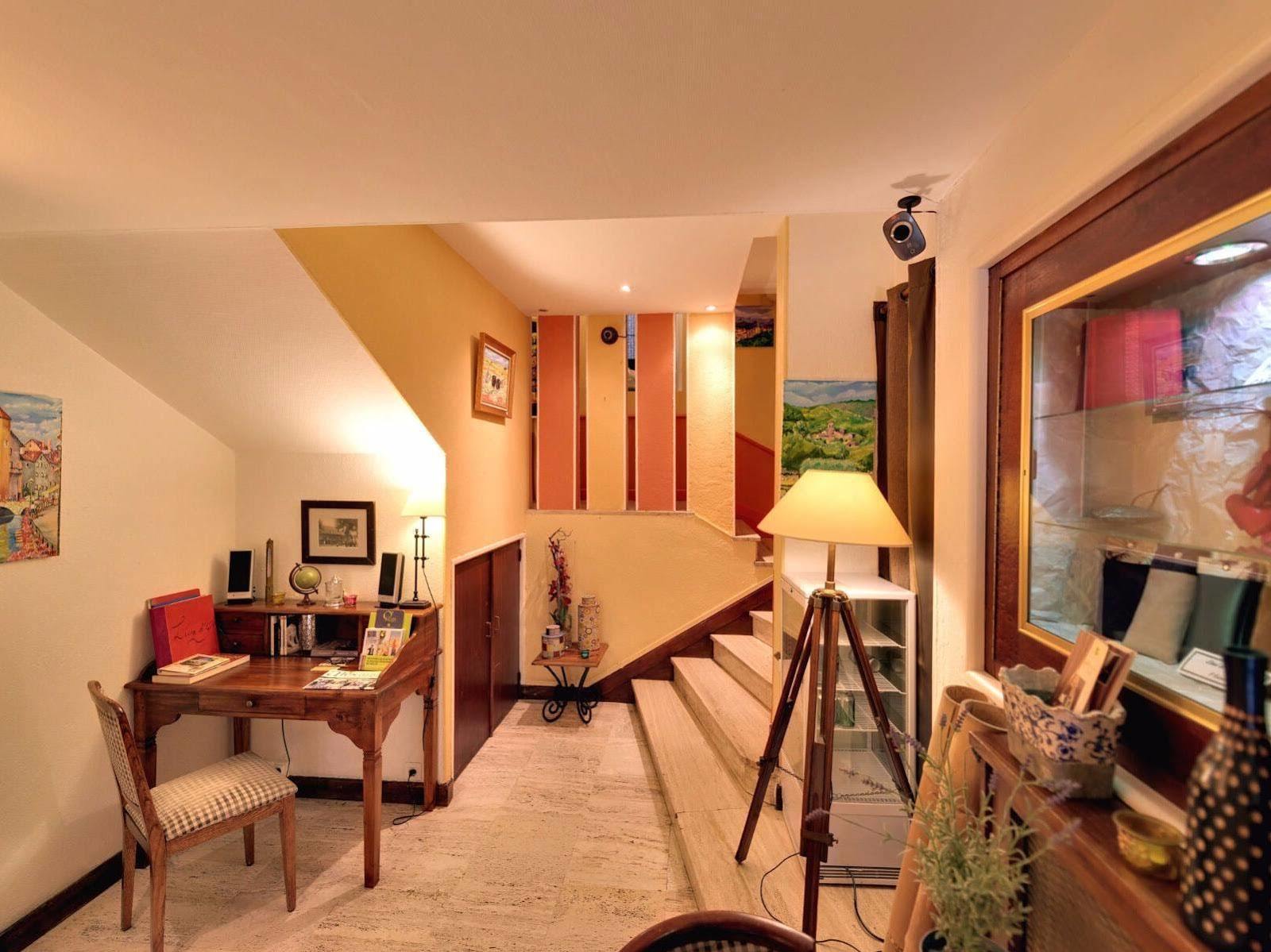 Logis Hotel Orly Alès Εξωτερικό φωτογραφία